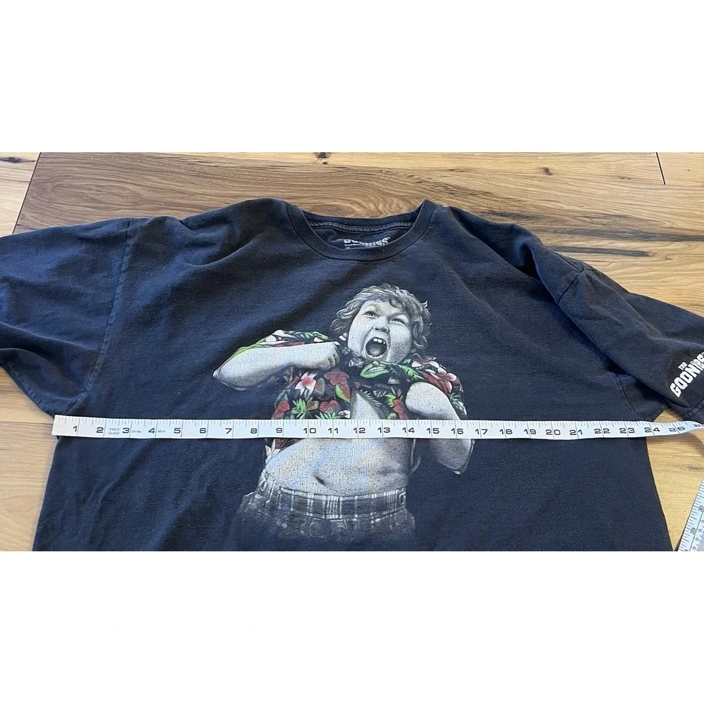 The Goonies Sloth Graphic‎ T-Shirt Black X Fits XL Licensed Movie Tee